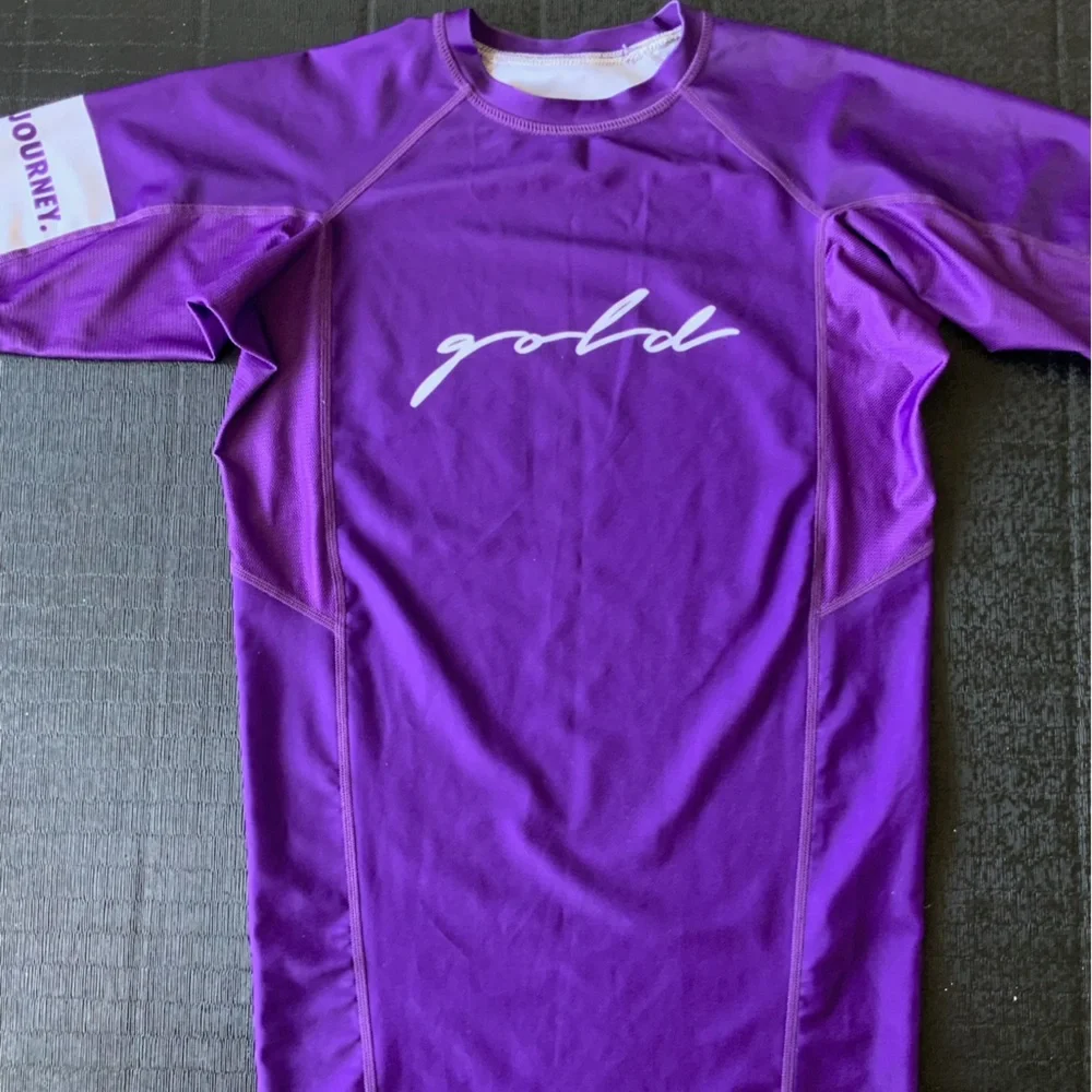 Foundation Rash Guard - Picture 1 of 2